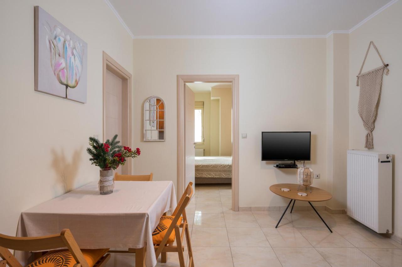 Luxury Coastal Retreat, Mountain View Balcony With Palm Trees & Parking Chrissi Akti Chania Exterior foto